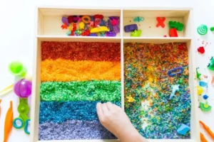¿Qué es una caja sensorial y por qué es clave en el desarrollo infantil?